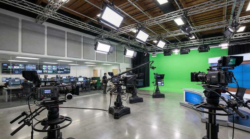 黄色仓库调色视频教程